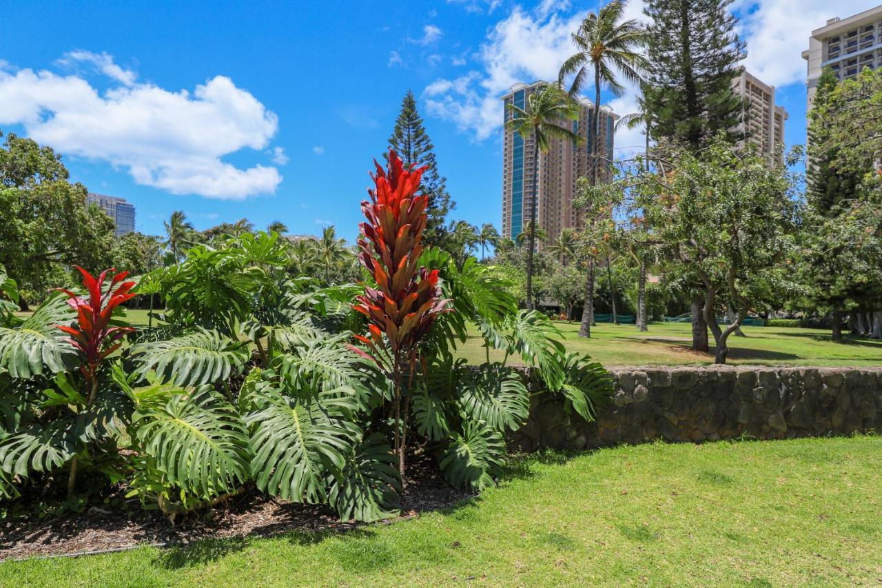 Apartments At Palms Waikiki Honolulu Exterior photo
