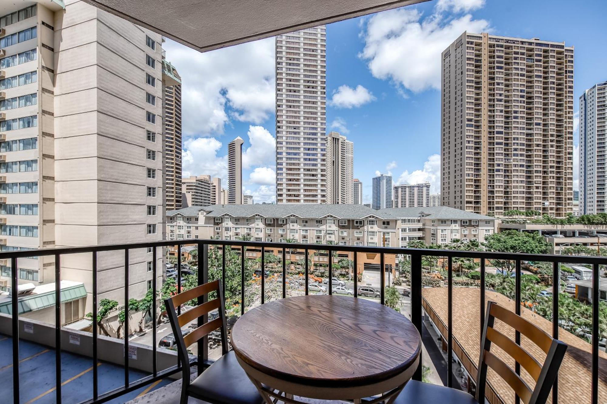 Apartments At Palms Waikiki Honolulu Room photo
